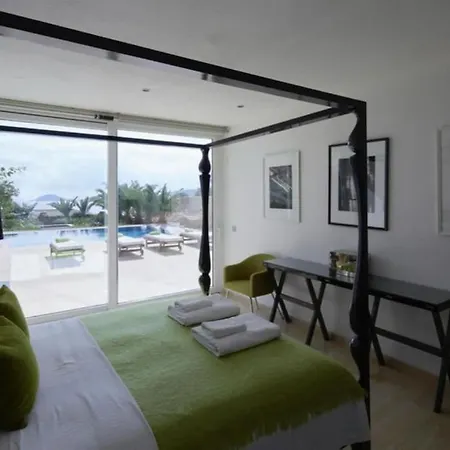 Glass House Ultra Luex Tatil * 卡斯