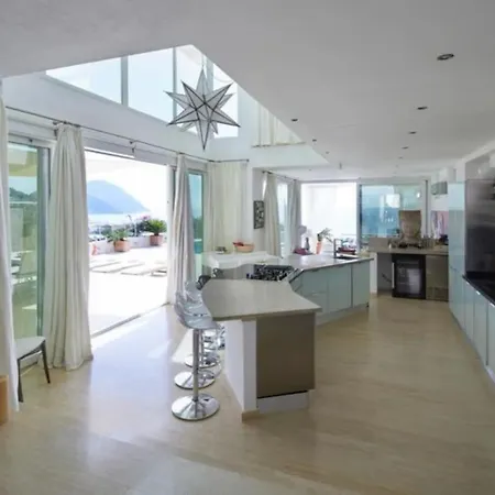 Glass House Ultra Luex Tatil * 卡斯