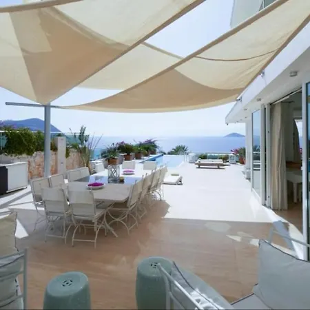 Glass House Ultra Luex Tatil 别墅 *